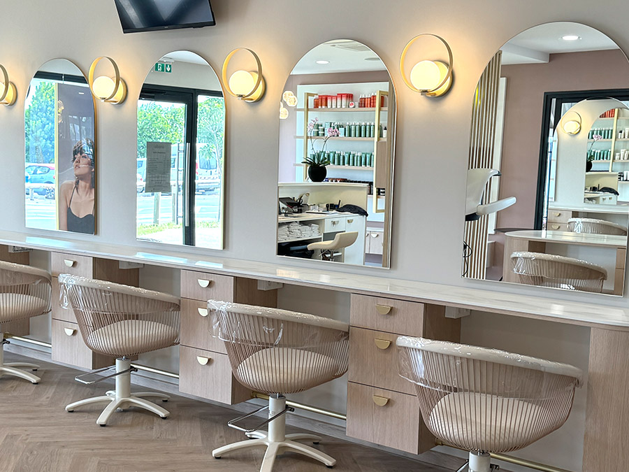 Camille_albane_salon_magenta_02